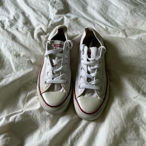 Low top white Converse
